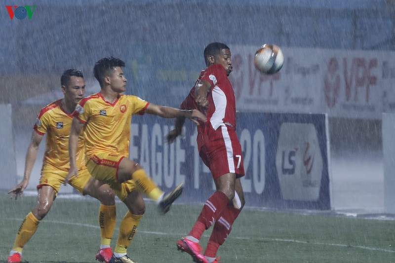 truc tiep vong 6 v-league, slna 1-3 clb tphcm, nam dinh 0-2 hai phong, viettel 1-2 thanh hoa hinh 3