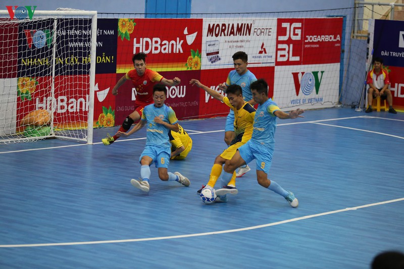 vck futsal hdbank vdqg: ss.kh quat nga sahako trong tran cau cam xuc hinh 1