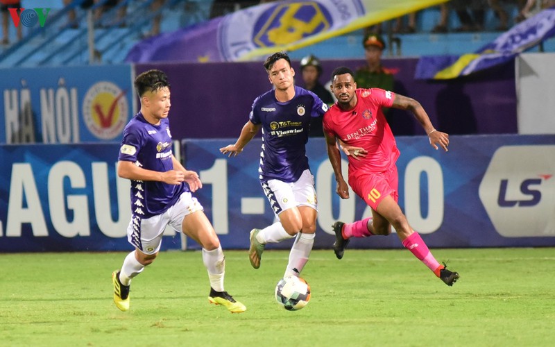 toan canh: van quyet hong phat den, ha noi fc thua that vong sai gon fc hinh 9