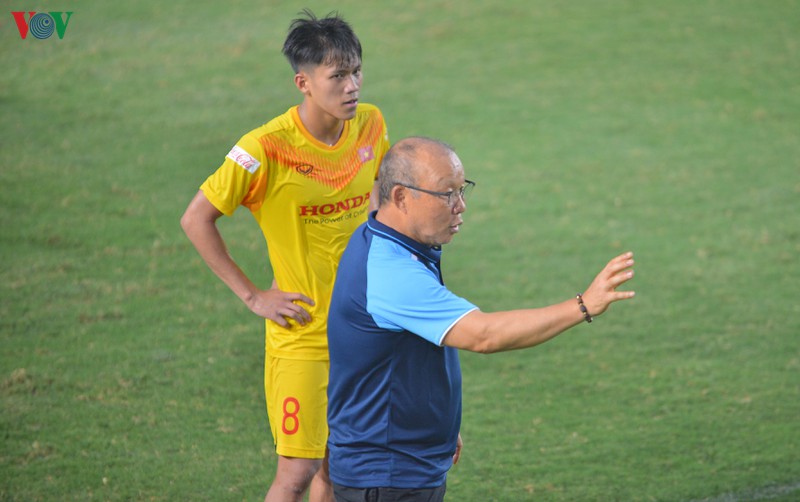 dan cau thu hagl the hien ra sao trong nhung ngay u22 viet nam tap trung? hinh 10