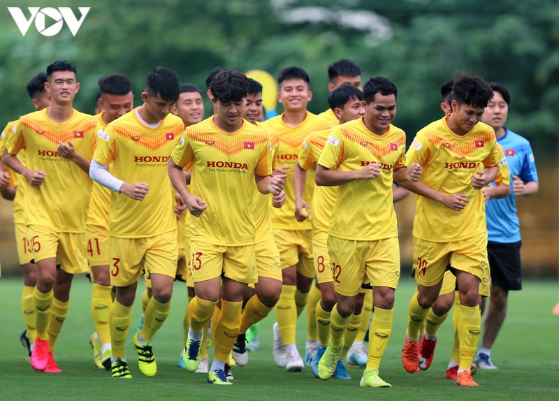 thoi tiet ung ho, cau thu u22 viet nam "chay" het minh de ghi diem voi thay park hinh 10