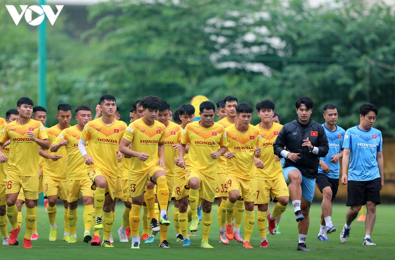 thoi tiet ung ho, cau thu u22 viet nam "chay" het minh de ghi diem voi thay park hinh 1
