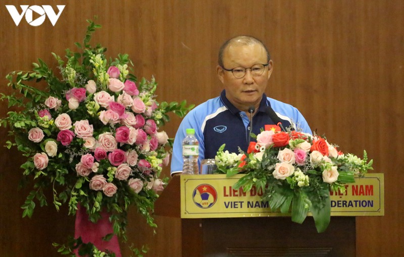 hlv park hang seo xuc dong khi nhan huan chuong lao dong hang nhi hinh 3