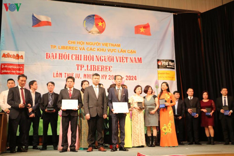 tung bung gala chao nam moi 2020 cua nguoi viet tai sec hinh 1