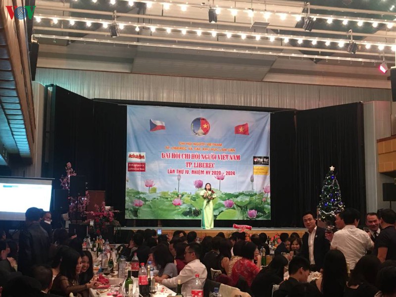 tung bung gala chao nam moi 2020 cua nguoi viet tai sec hinh 4