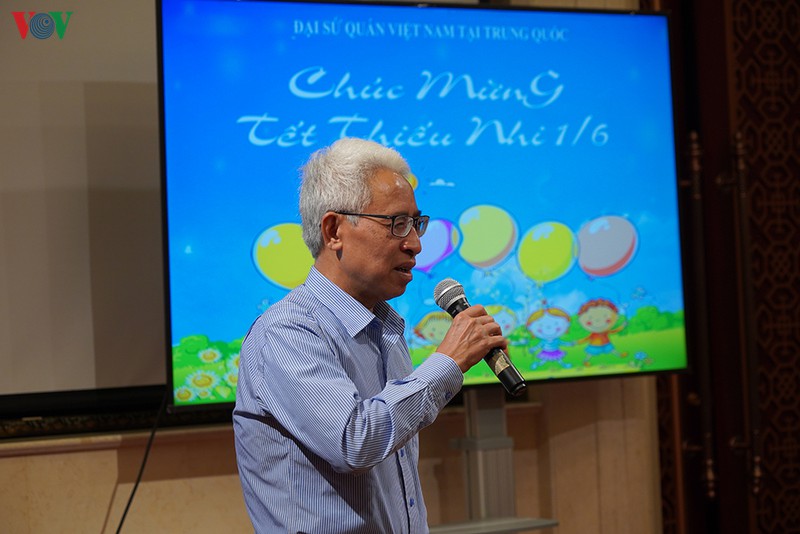 dsq viet nam tai bac kinh, trung quoc to chuc ngay quoc te thieu nhi hinh 1
