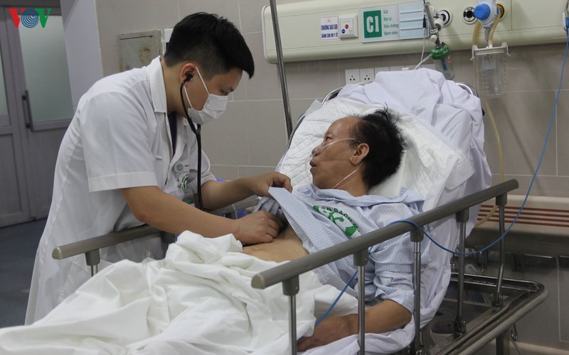 so ca nhap vien vi dot quy do nang nong tang cao hinh 1