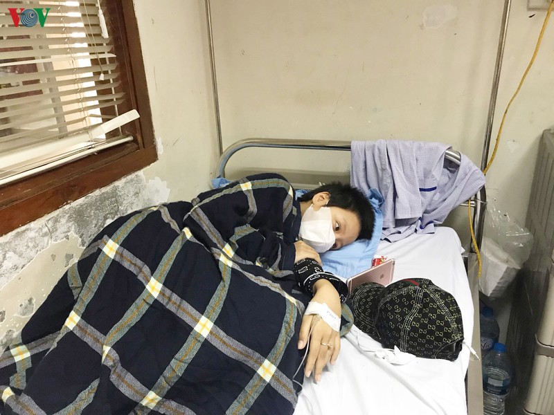 benh vien ngay tet: nu cuoi tre nho sang bung hy vong moi hinh 2