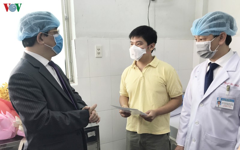 them mot ca nhiem corona tai viet nam duoc chua khoi va xuat vien  hinh 2