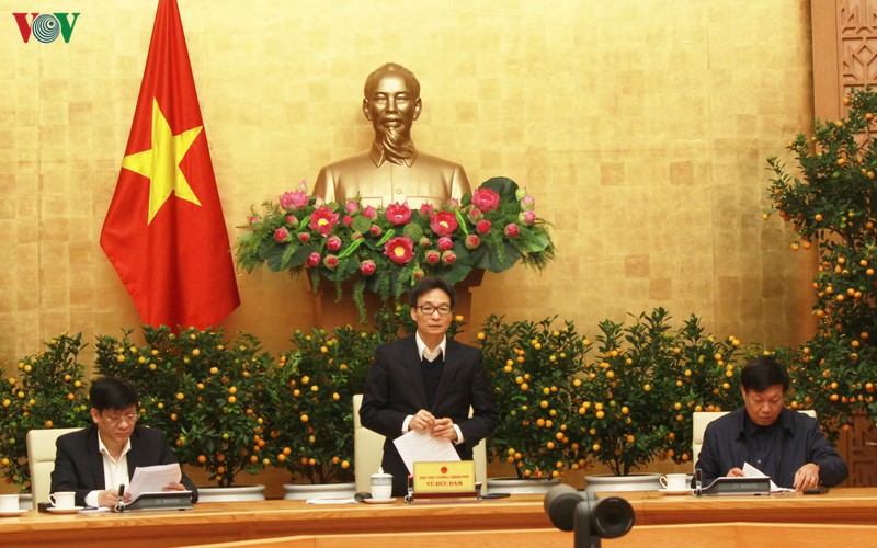 ptt vu duc dam: "phu huynh chua an tam chua cho hoc sinh di hoc lai" hinh 1