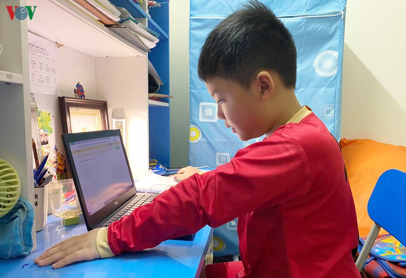 ban khoan viec cong nhan ket qua hoc online va qua truyen hinh hinh 2