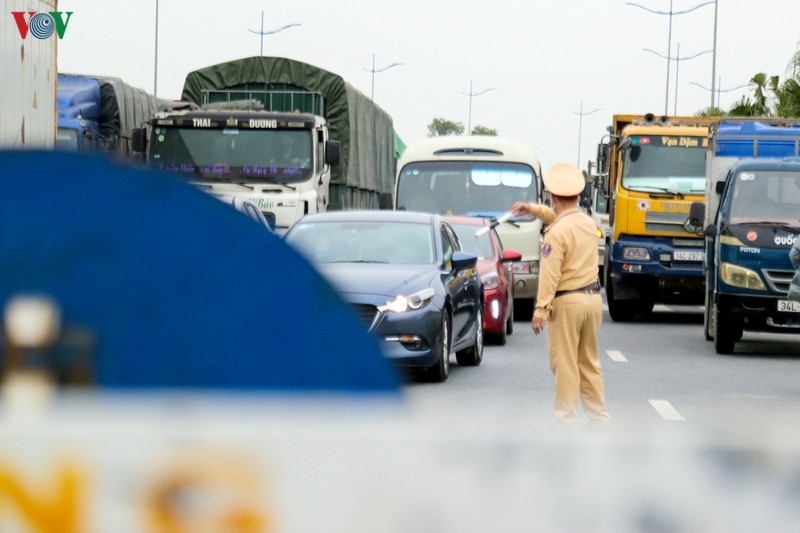 quang ninh van dong quay dau nhung phuong tien khong co nhiem vu cap thiet hinh 9