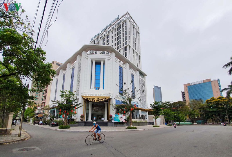 anh: hue trong ngay dau nghiem chinh thuc hien cach ly xa hoi hinh 6