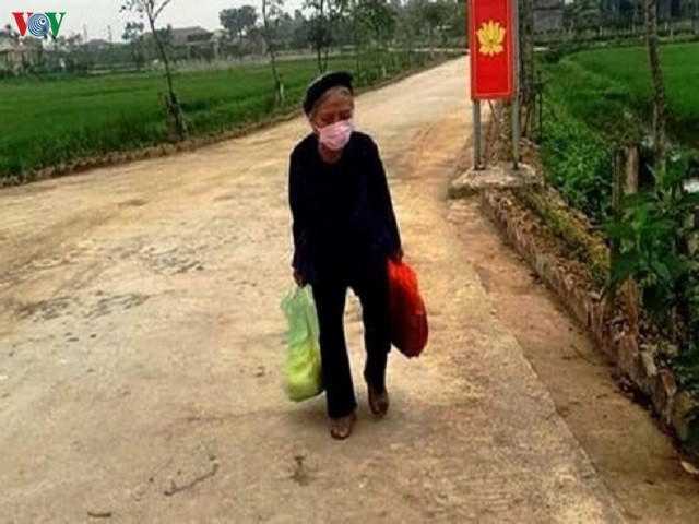 me liet si 101 tuoi ung ho 2 tan gao cho vung cach ly covid-19 hinh 2