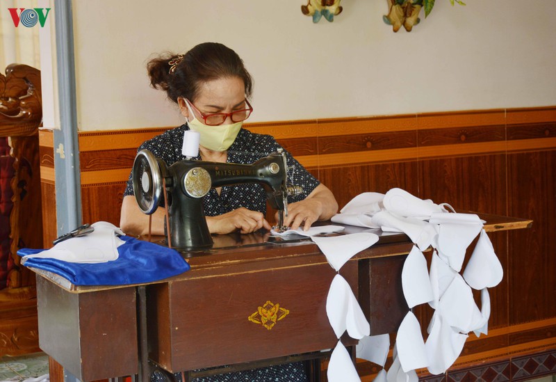 dak lak lan toa nghia tinh "la lanh dum la rach" mua dich covid-19 hinh 4