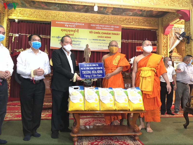 pho thu tuong truong hoa binh chuc tet dong bao khmer nam bo hinh 1