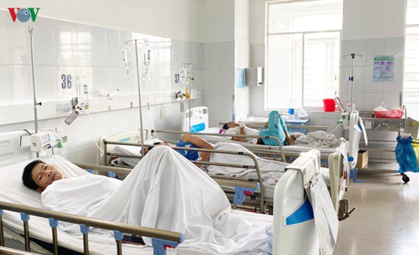 da nang cong bo nguyen nhan 230 nguoi nhap vien do ngo doc hinh 1