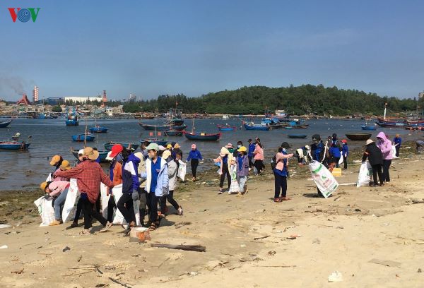 hoi sinh vung bien chet sa can hinh 1