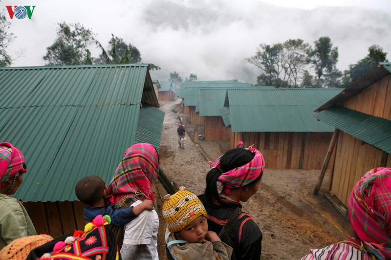 dong dat tai lai chau va lao cai lam 2 nguoi bi thuong hinh 1