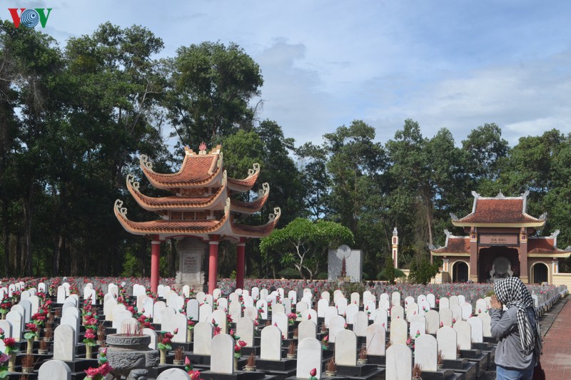 thang 7 tri an noi dat lua quang tri hinh 1