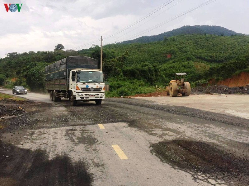 quoc lo 27 qua lam dong vua sua lai hong vi thoi tiet? hinh 1