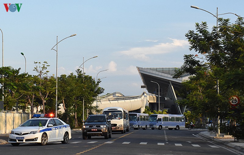 240 nguoi tren chuyen bay tu singapore ve da nang am tinh voi covid-19 hinh 1