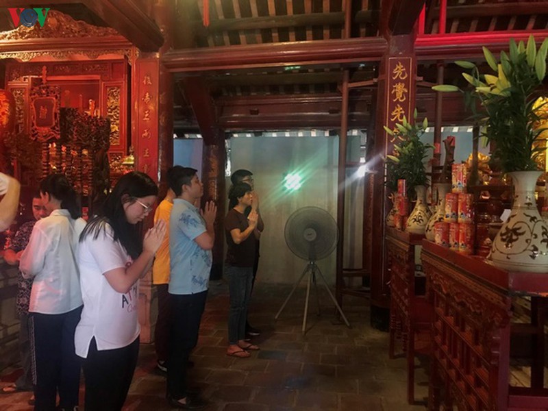 si tu truoc gio thi vao 10 tranh thu den van mieu cau may  hinh 4