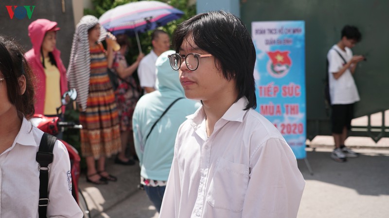 thi sinh ha noi ho hoi vi lam tot de thi ngu van lop 10 thpt hinh 5