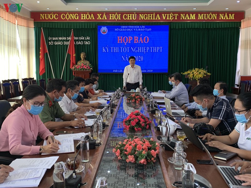 dak lak thay the giao vien in sao de thi tu vung dich da nang tro ve hinh 1