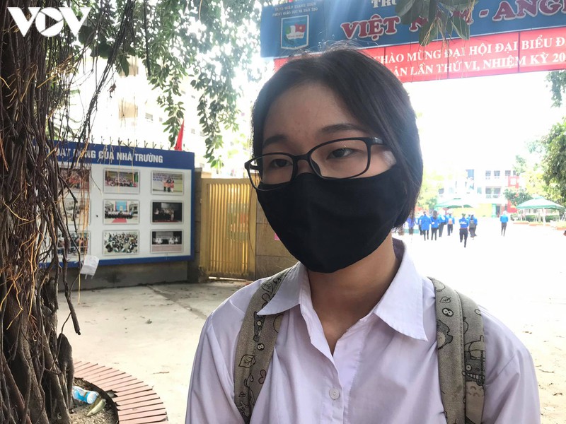 thi sinh ha noi ho hoi lam duoc bai thi mon toan hinh 2