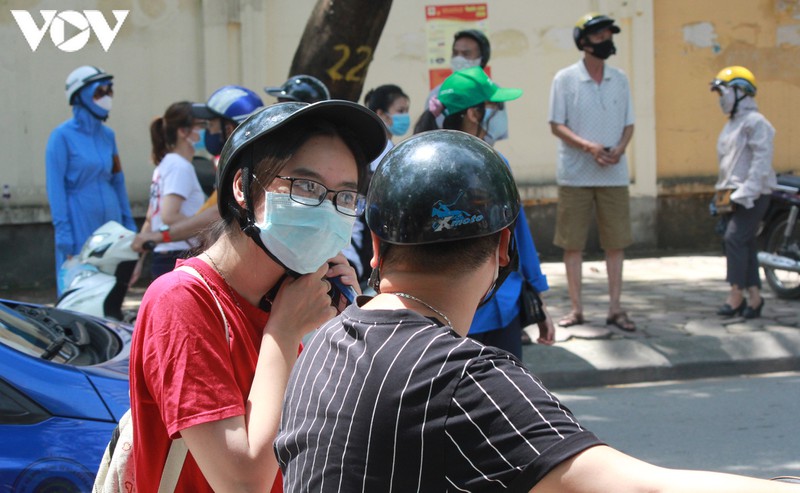 thi sinh ha noi: de hoa ky thi tot nghiep thpt kho hon de minh hoa hinh 2