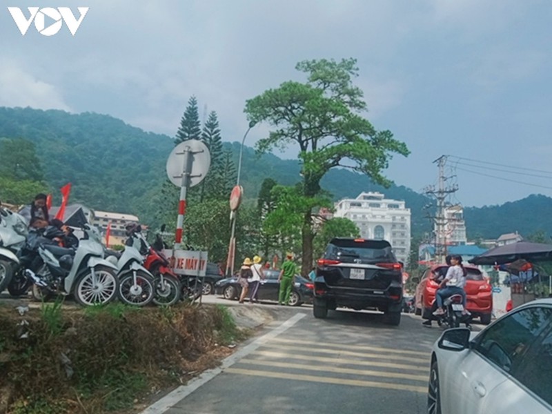 dong nguoi un un keo len tam dao trong ngay nghi quoc khanh 2/9 hinh 10