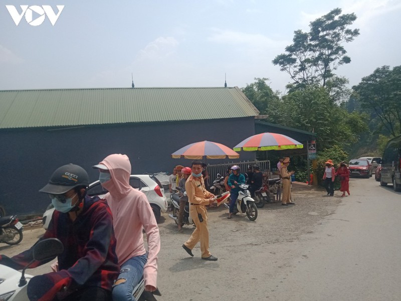 dong nguoi un un keo len tam dao trong ngay nghi quoc khanh 2/9 hinh 8