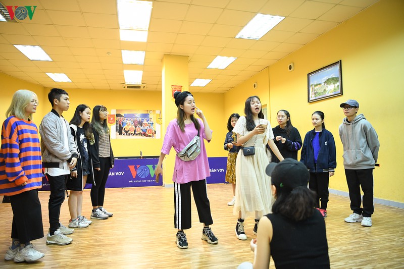 hlv han dan dung hit cua bts cho dan thi sinh vov's k-pop contest 2019 hinh 9