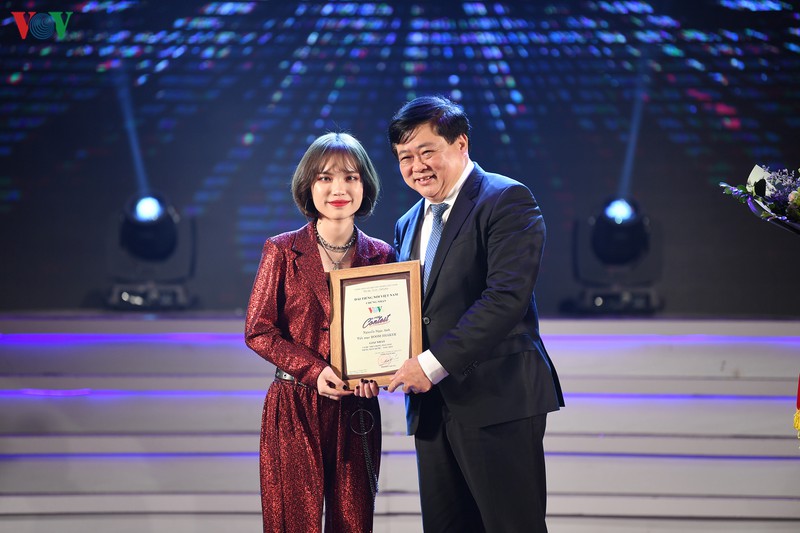 hanh trinh cua quan quan nguyen ngoc anh tai "giong hat hay tieng han quoc -vov" hinh 2