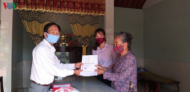 lan toa nhung tam long ung ho tuyen dau chong dich hinh 3