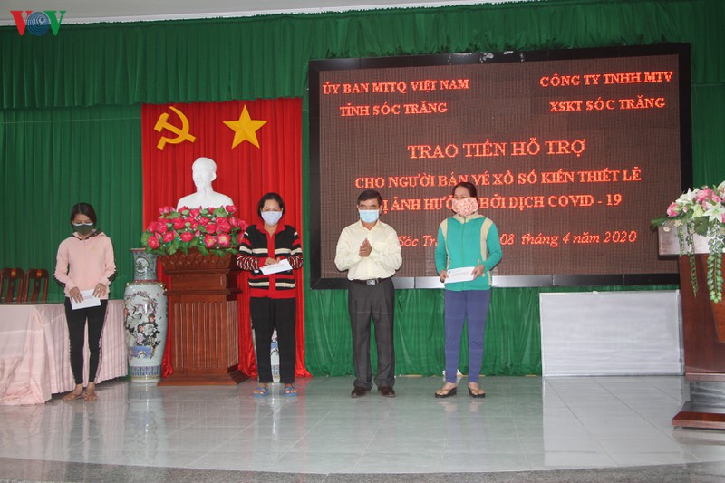 ubnd tinh soc trang dong vien nguoi ban ve so vuot qua kho khan hinh 1
