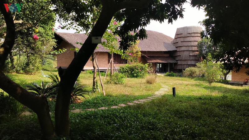 doc dao ngoi nha o nong thon hinh luoi liem  hinh 3