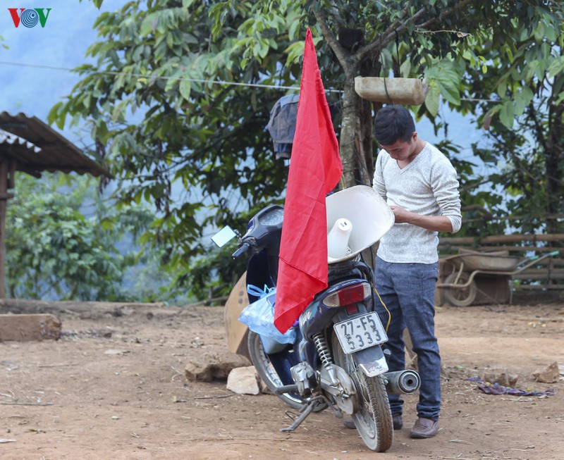 lang tham nhung nguoi "cong phim" len vung cao hinh 8