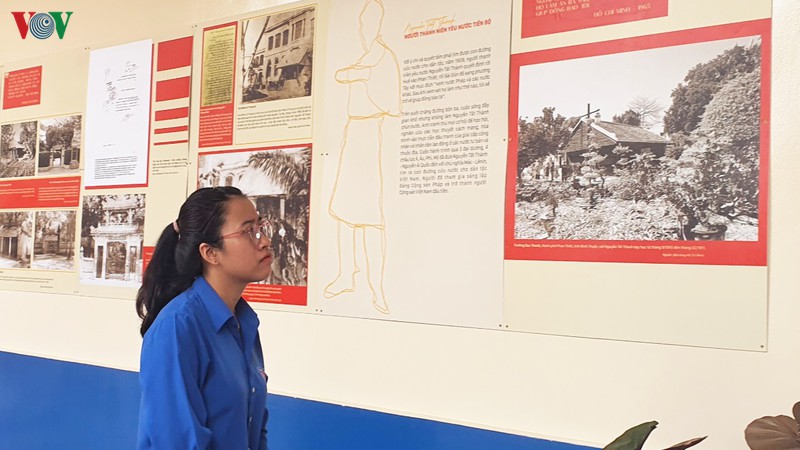 khai mac chuyen de "ho chi minh -  nhung net phac hoa chan dung" hinh 4