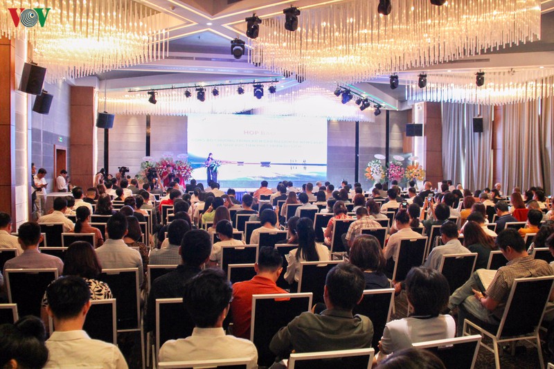 da nang tung goi kich cau du lich "danang thank you 2020" hinh 1