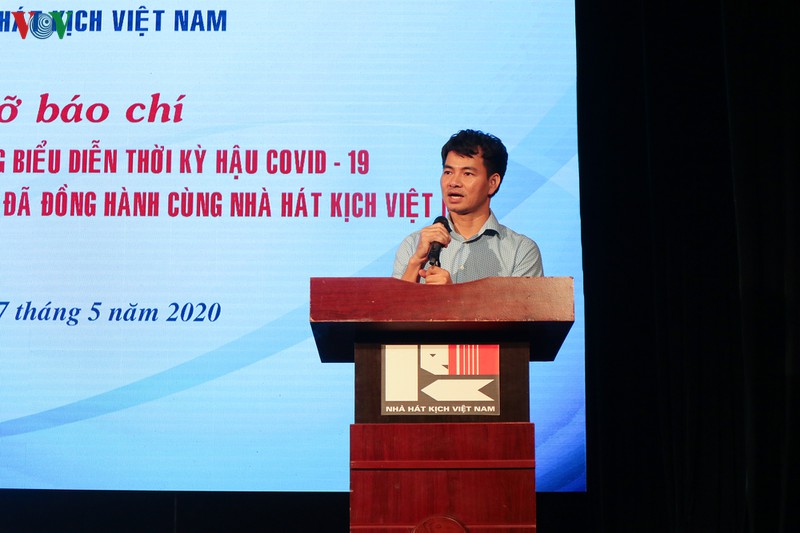 nha hat kich viet nam keo khan gia tro lai voi vo dien "dieu con lai" hinh 3