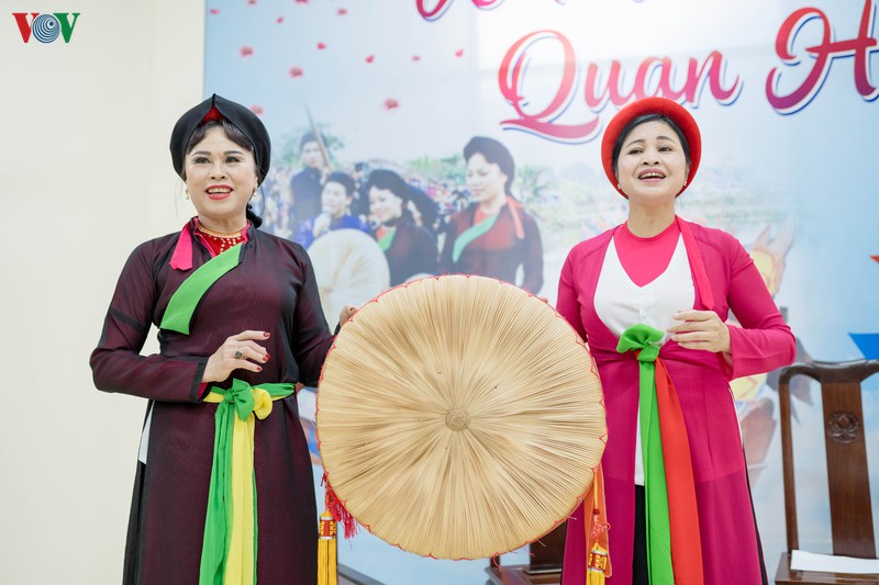 non quai thao - mon trang suc lam nen net duyen nguoi quan ho hinh 1