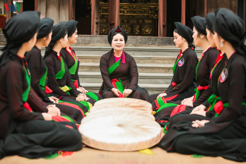 non quai thao - mon trang suc lam nen net duyen nguoi quan ho hinh 2