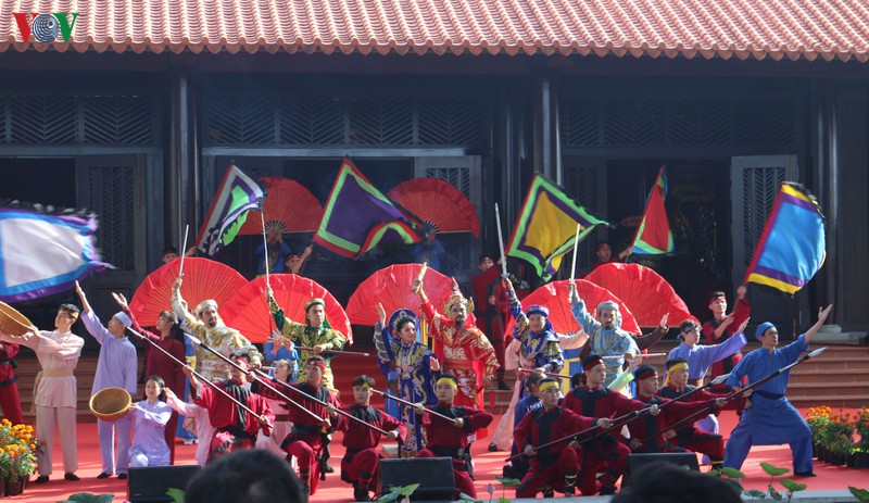 le gio tuong nho duc le thanh hau nguyen huu canh lan thu 320 hinh 2