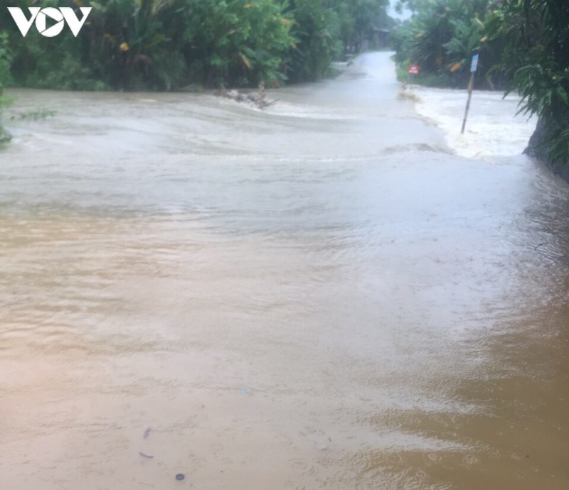 mua lon khien nhieu khu vuc o yen bai ngap lut, giao thong di lai kho khan hinh 6