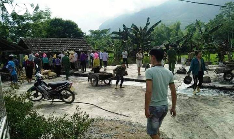 sau vu chay nha, phat hien xac chet duoi ao o yen bai  hinh 1