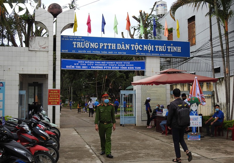 truong thpt, pho thong dan toc noi tru o kon tum duoc xet tuyen dau vao hinh 1
