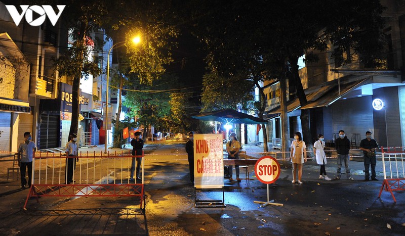 nguoi dan buon ma thuot vo oa niem vui trong thoi khac do bo phong toa hinh 1