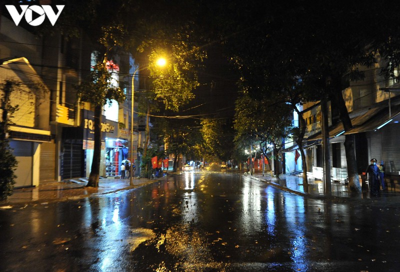 nguoi dan buon ma thuot vo oa niem vui trong thoi khac do bo phong toa hinh 7